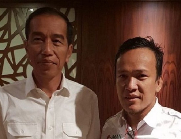 Relawan Jokowi Tuding Menkes Bagian dari Mafia Vaksin