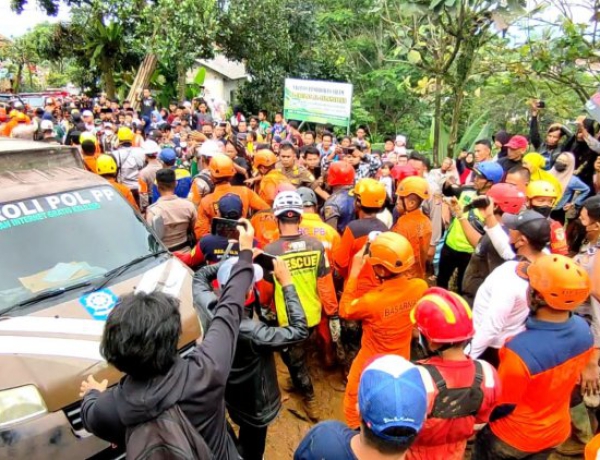 Korban Longsor Terakhir Ditemukan, Operasi Pencarian Dihentikan