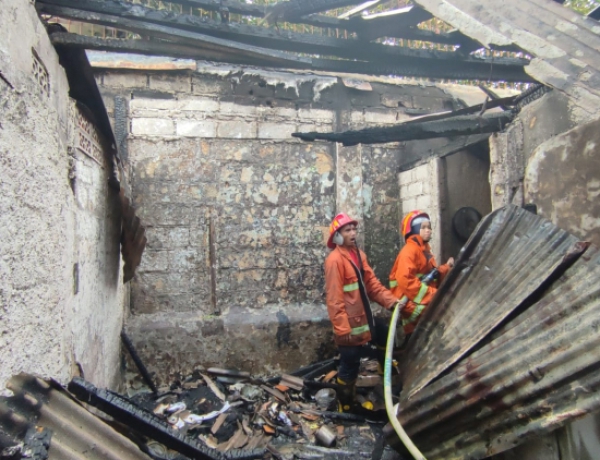 Gas Melon Meledak, Satu Rumah Warga Hangus Terbakar