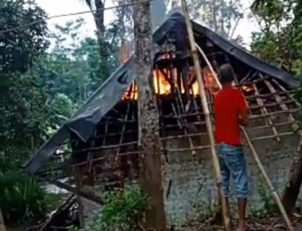 Dianggap Aib, Rumah Ayah Perkosa Anak Kandung Hingga Hamil Dibakar