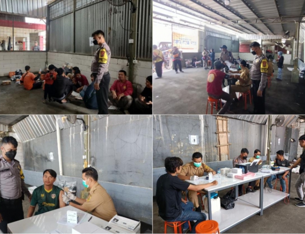 Bripka Yuliono Bareng Nakes Gelar Vaksinasi Booster di Cibanteng Ciampea