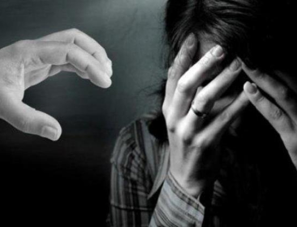 Modus Usir Roh Jahat, Dukun Perkosa Gadis di Banyuwangi Sebanyak 200 Kali