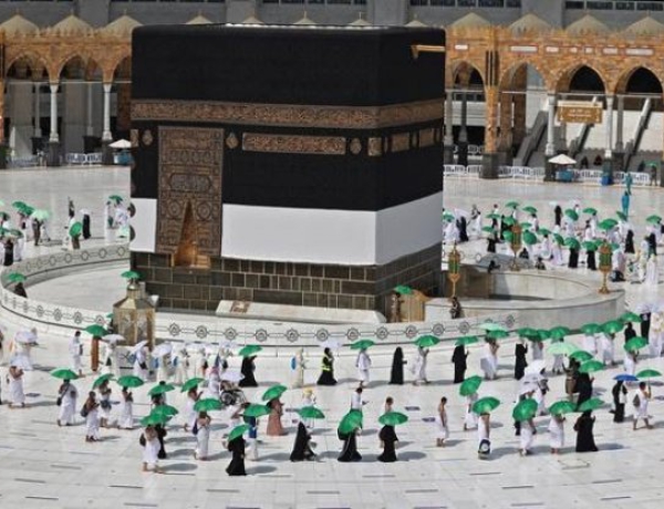 Umat Islam Kini Bisa Mencium Hajar Aswad