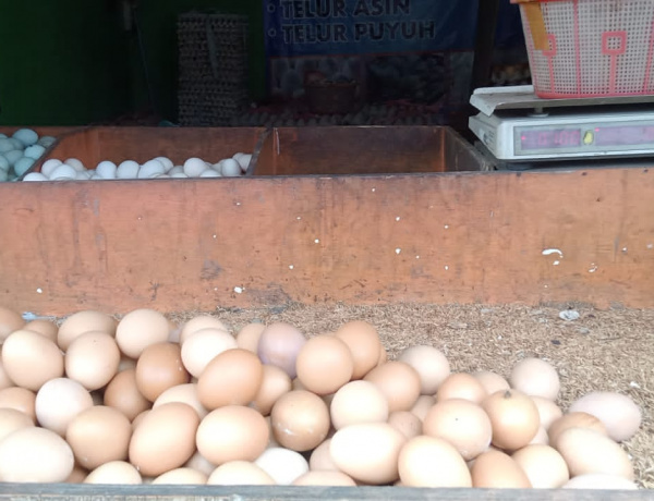 Harga Telor Naik di Pasar Citeureup Bogor, Ini Penyebabnya