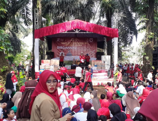 Hari Jadi Desa Bantarsari ke 37, Kades Berangkatkan 9 Warganya Umroh