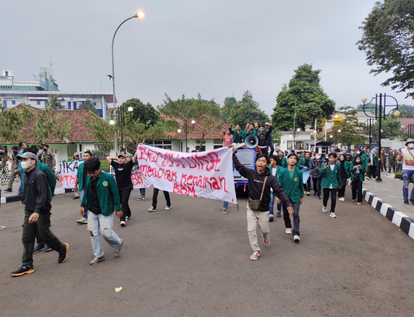 Ada Demo di Jakarta, Jokowi Bekerja di Istana Bogor