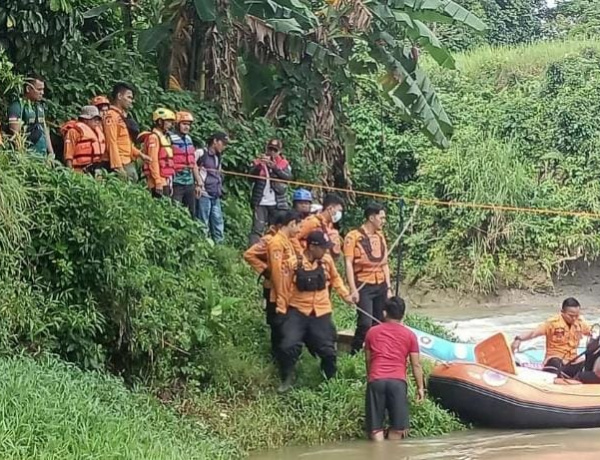 Pemulung Hanyut di Sungai Cikaniki Leuwiliang