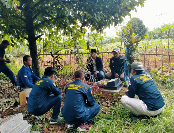 Peringati Hari Jadi ke 62, Karang Taruna Kabupaten Bogor Gelar Doa Bersama dan Ziarah ke Makam Ghazali