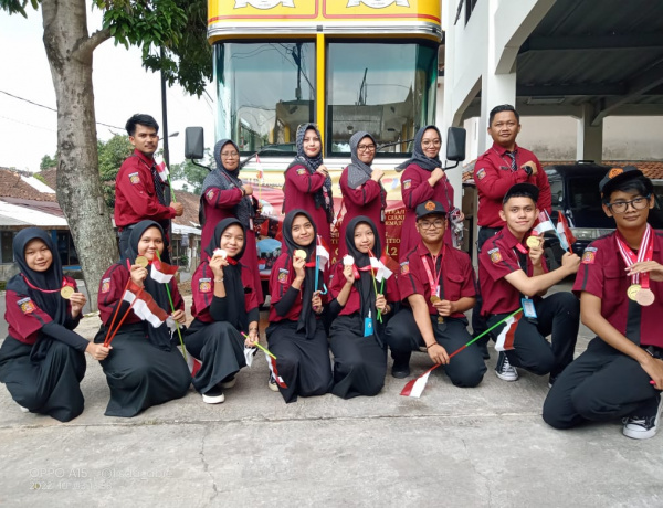 Keren, SMK Ar-Rahmah Cianjur Raih Emas Pada Ajang WICE 2022 di Malaysia