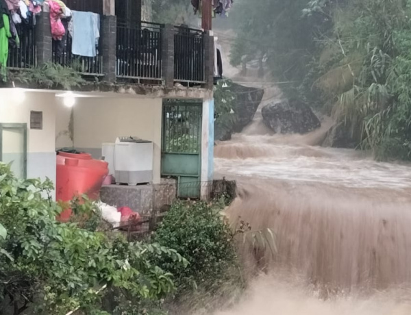 Kawasan Puncak Diguyur Hujan Pencarian Siswi Asal Depok Terbawa Arus Terpaksa Dihentikan 