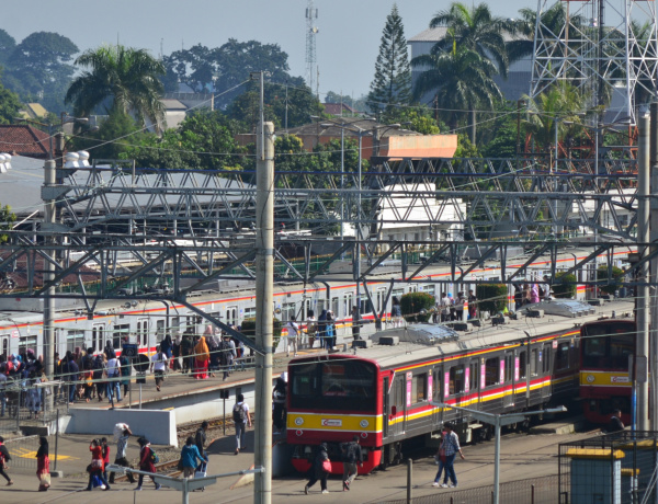 Peringati HUT ke-80 RI, KAI Berikan Harga Spesial Tiket KRL Hanya Rp80, Berlaku hingga Besok