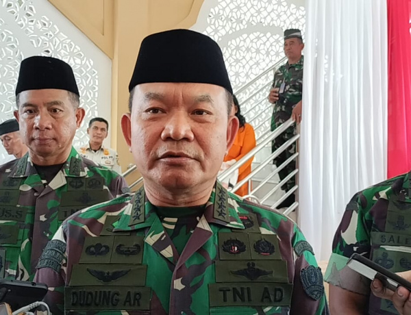 Kasad TNI Jenderal Dudung Abdurahman Minta Jajaranya Waspada Pasca Penangkapan Wanita Bercadar di Istana Merdeka