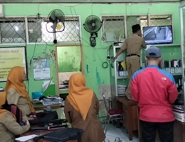Ini Kronologi Lengkap Pembobolan SDN 04 Cihideung Ilir, Ada Tulisan Gengster Hingga Rencengan Kopi Hilang