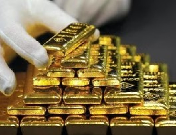 Harga Emas Dunia Merosot Imbas Naiknya Suku Bunga The Fed