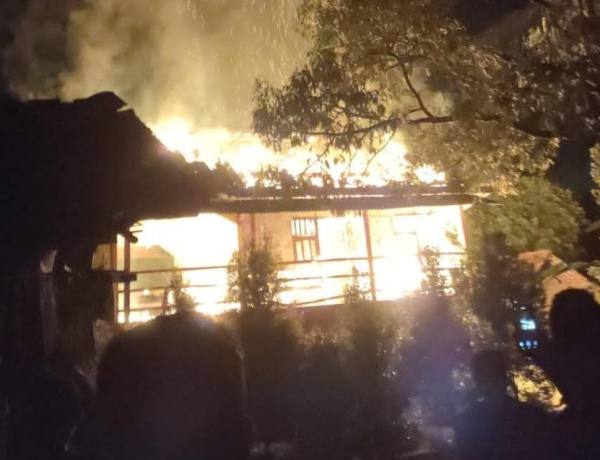 Diduga Charger HP Terbakar, Ponpes di Leuwisadeng Hangus Dilalap Si Jago Merah