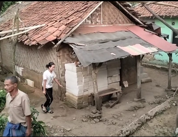 Memprihatinkan, Rumah Warga di Cigudeg Nyaris Ambruk Tak Tersentuh Pemerintah