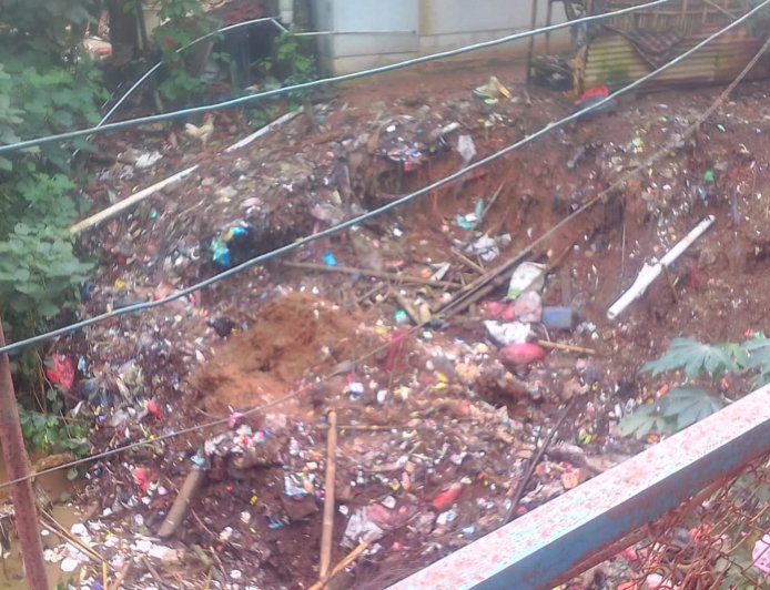 Jembatan Gantung di Rumpin Bogor Rusak Diterjang Luapan Sungai Cimanciri 