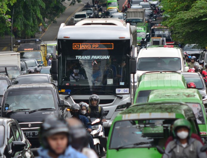 Pembangunan Jalan Otista, TK/PAUD, SD dan SMP Masuk Pukul 08.00 WIB
