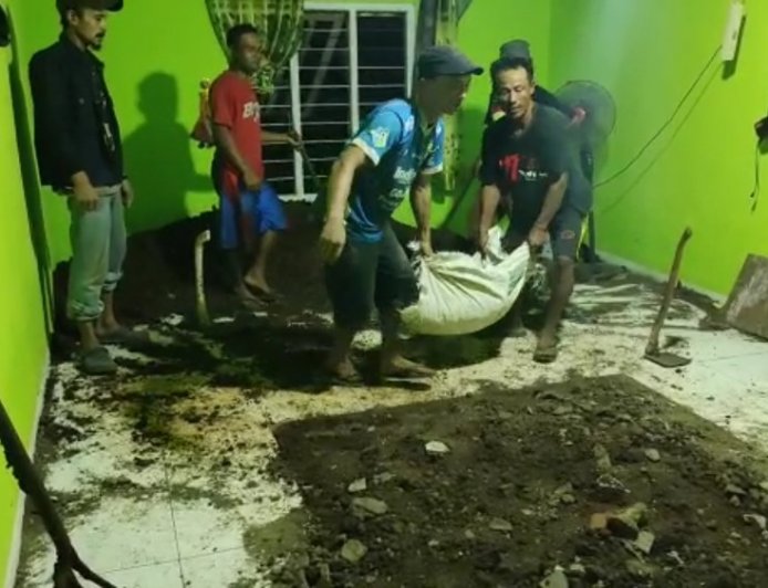 Korban Pembunuhan Berantai Wowon Cs  Dikubur di Rumah Kontrakan