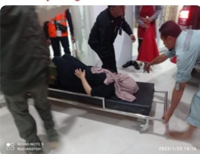 Diduga Kelelahan, Seorang Ibu Hamil Asal. Sukabumi Alami Kontraksi Dibawah Museum Masjid Al Jabbar