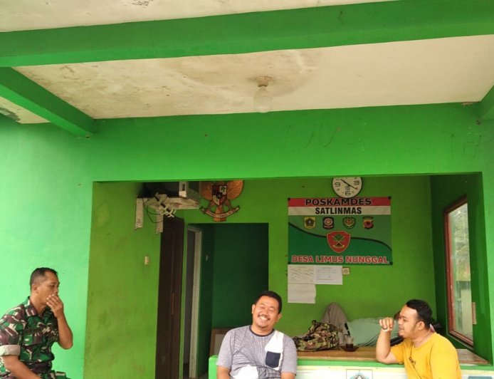 Tumbuhkan Kekompakan, keakraban serta Kemanunggalan Babinsa Limusnunggal Cileungsi Komsos dengan warga Binaannya