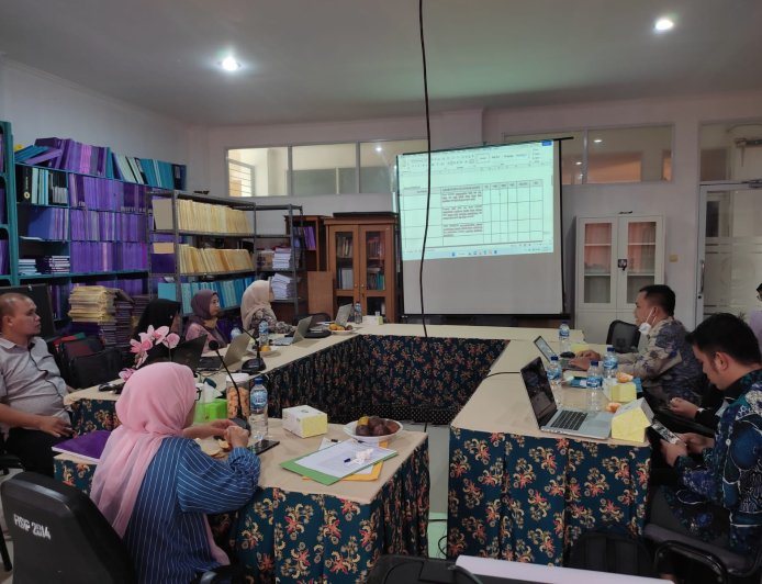 FISIPKOM Unida Bersama BPMPI Gelar Rapat Tinjauan Manajemen untuk Tingkatkan Mutu Fakultas