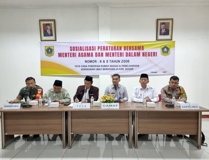 Danramil Cileungsi Hadiri Undangan Giat Rapat Sosialisasi PMB di Aula Kecamatan 