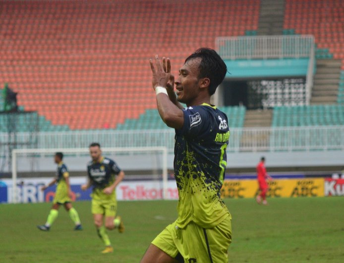 Persib Menang Melawan Dewa United FC