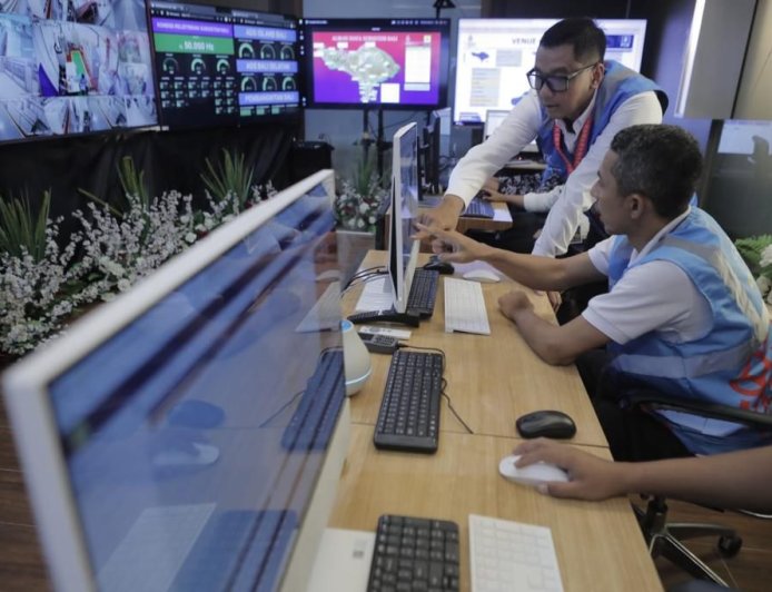 Berhasil Jalankan Transformasi Digital, Dirut PLN Dianugerahi The Most Reputable CEO in Digital Platform