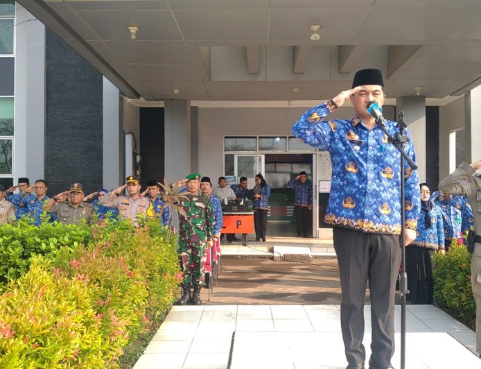 Danramil Cileungsi Hadiri Upacara HarKitnas di Kantor Kecamatan