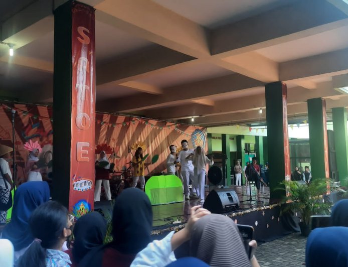 SMPN 1 Cibinong Akselerasikan Bakat dan Keorganisasian Siswa Melalui Pentas Seni