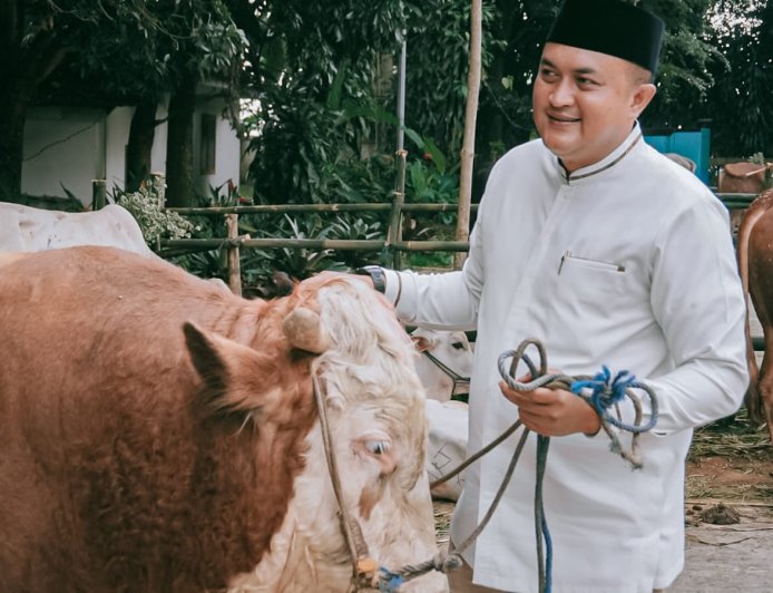 Salurkan Hewan Kurban, Rudy Susmanto Beberkan Pesan Prabowo Subianto untuk Warga Bogor