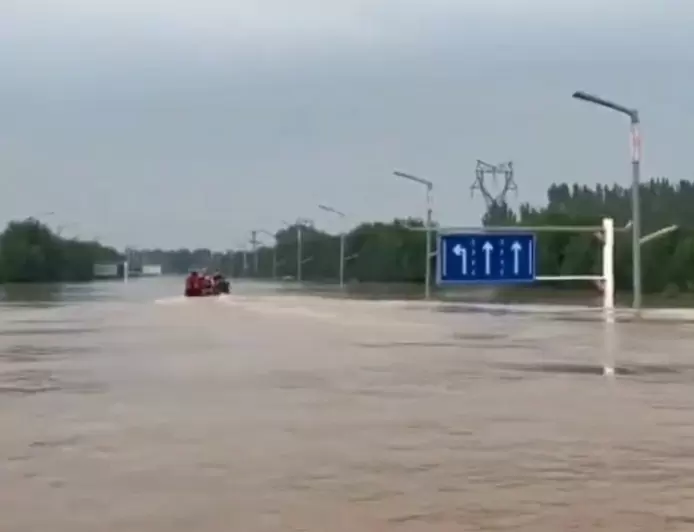 Banjir Surut, Warga Zhuozhou : Ini Baru Dimulai