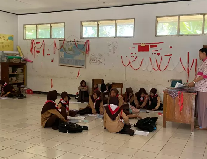 Komisi IV Mencatat Jaman Kadisdik Juanda Dimansyah Sempat Ada 3 SD Negeri Belajar Dilantai Kelas Tanpa Meubelair