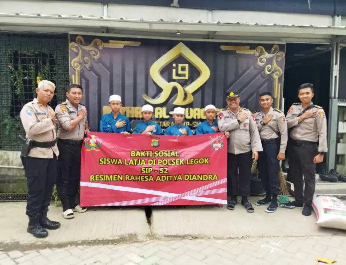 Siswa SIP Angkatan 52 Resimen RAD Bareng Polsek Legok Berikan Bantuan Air Bersih di Daerah Kekeringan Tanggerang Selatan