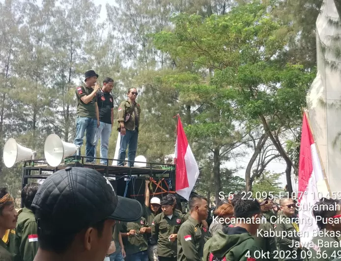 Diduga Saldo APBD Kabupaten Bekasi Mengendap dan Berbunga, LSM Tri Nusa Demo ke Kejari