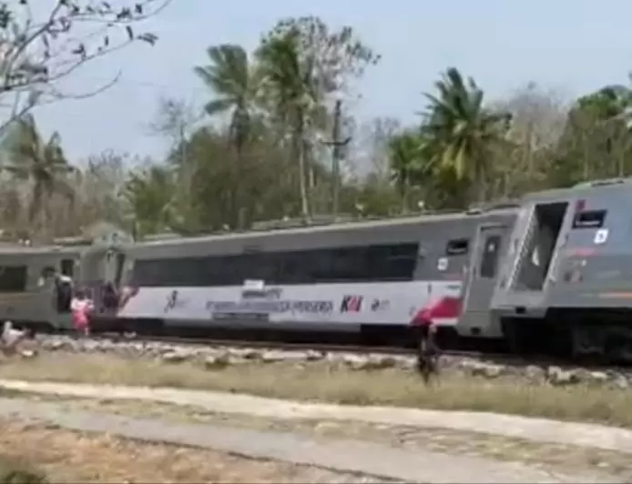 Evakuasi Rangkaian KA Argo Semeru dan KA Argo Wilis Dilanjutkan Hari Ini