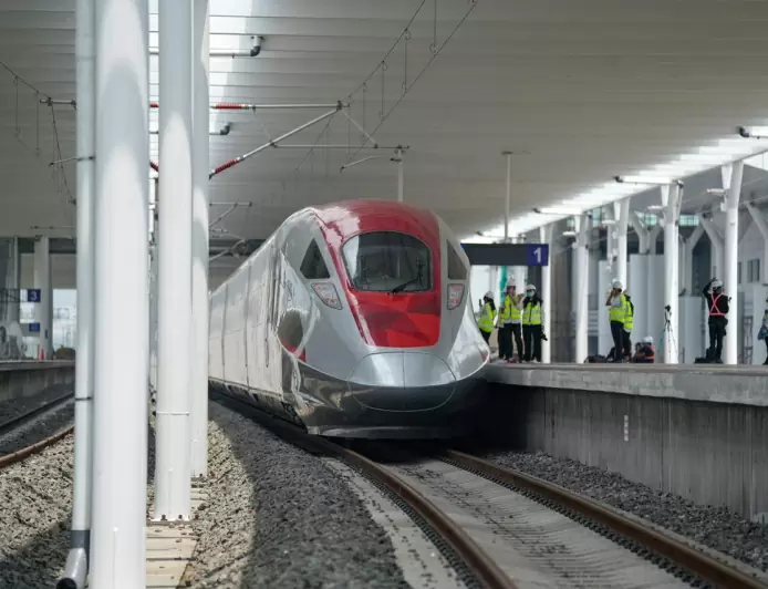 Terapkan Tarif Dinamis, Kereta Cepat Whoosh kelas Premium Economy Mulai dari Rp150 Ribu
