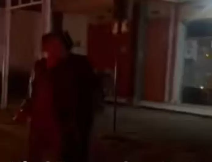 Heboh Aksi Arogan Pengemudi Fortuner Marah-Marah Sambil Pegang Samurai di Bandung