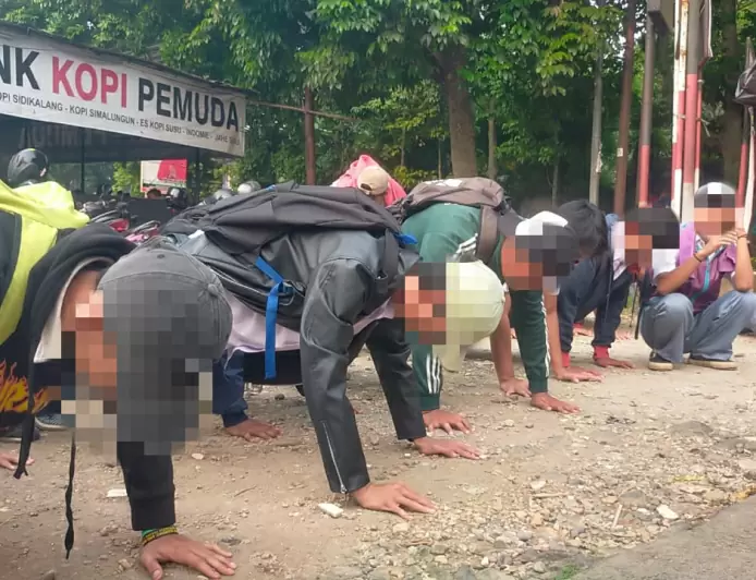 18 Pelajar SMK Keciduk Satgas Pelajar dan Polisi Mabuk Ciu Hingga Obat Keras