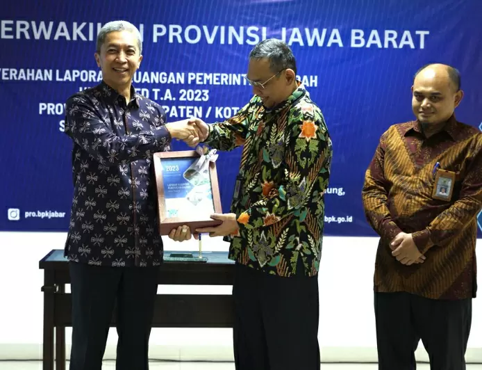 Serahkan LKPD Unaudited 2023 ke BPK Jabar, Dedie A Rachim: Pemkot Bogor Terus Lakukan Perbaikan