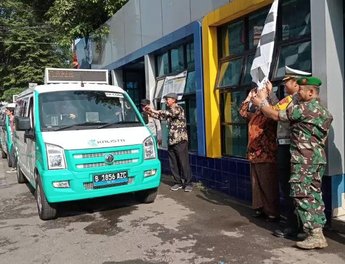 Uji Coba 3 Bulan, Angkot Listrik Mulai Mengaspal di Kota Bogor