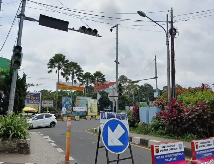 Jalur Puncak Diberlakukan Oneway Arah Jakarta Siang Ini