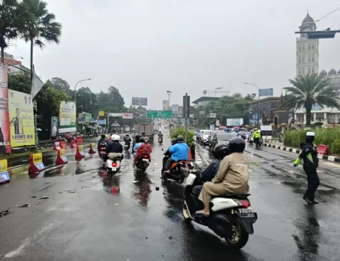 Hari Pertama Libur Panjang, 55 Ribu Kendaraan Melintas di Kawasan Puncak