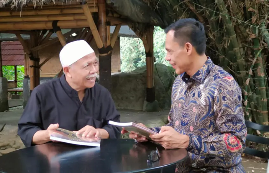 Jaro Ade dan Rumah Bambu Jatnika 2.webp