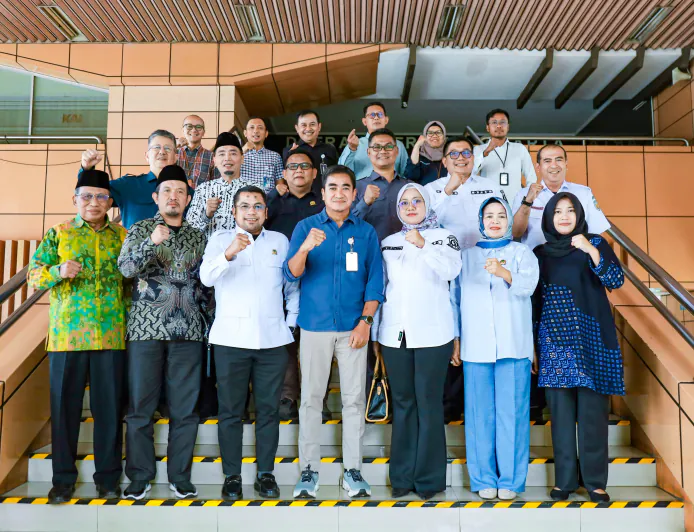 Kunjungan Kerja ke KAI Daop 1 Jakarta, Wakil Ketua DPRD Kota Sukabumi: Kereta Api Bisa Tingkatkan Destinasi Wisata