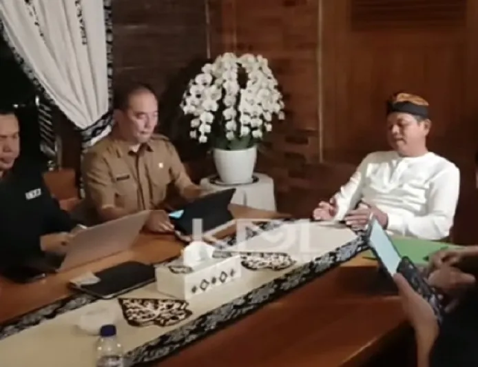 Gubernur Jabar Terpilih Dedi Mulyadi Tegaskan Pajak Kendaraan Bermotor 100 Persen untuk Pembangunan Jalan