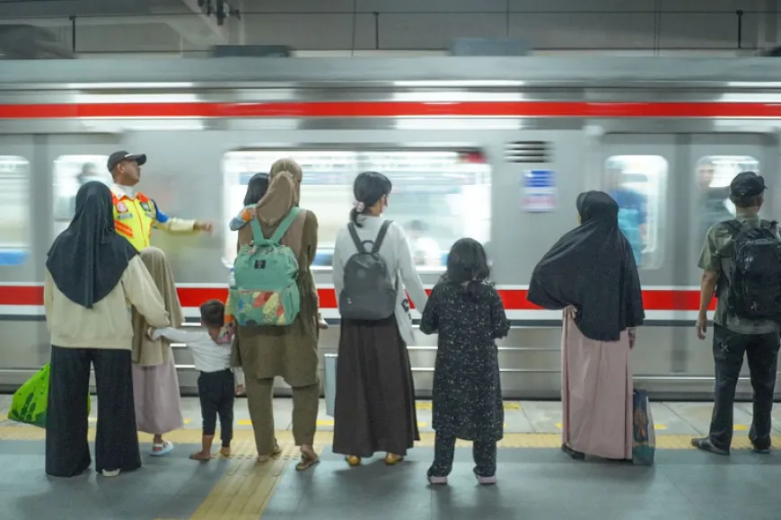 Commuterline 2.webp